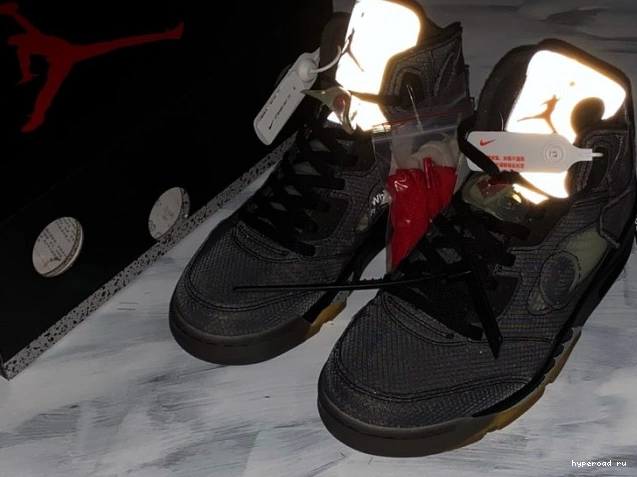 5 Air Off-White CT8480-001 x Jordan Black 0702